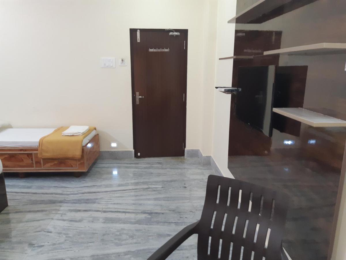 Devansh Bhanu Residency Dbr Srikalahasti Exterior photo