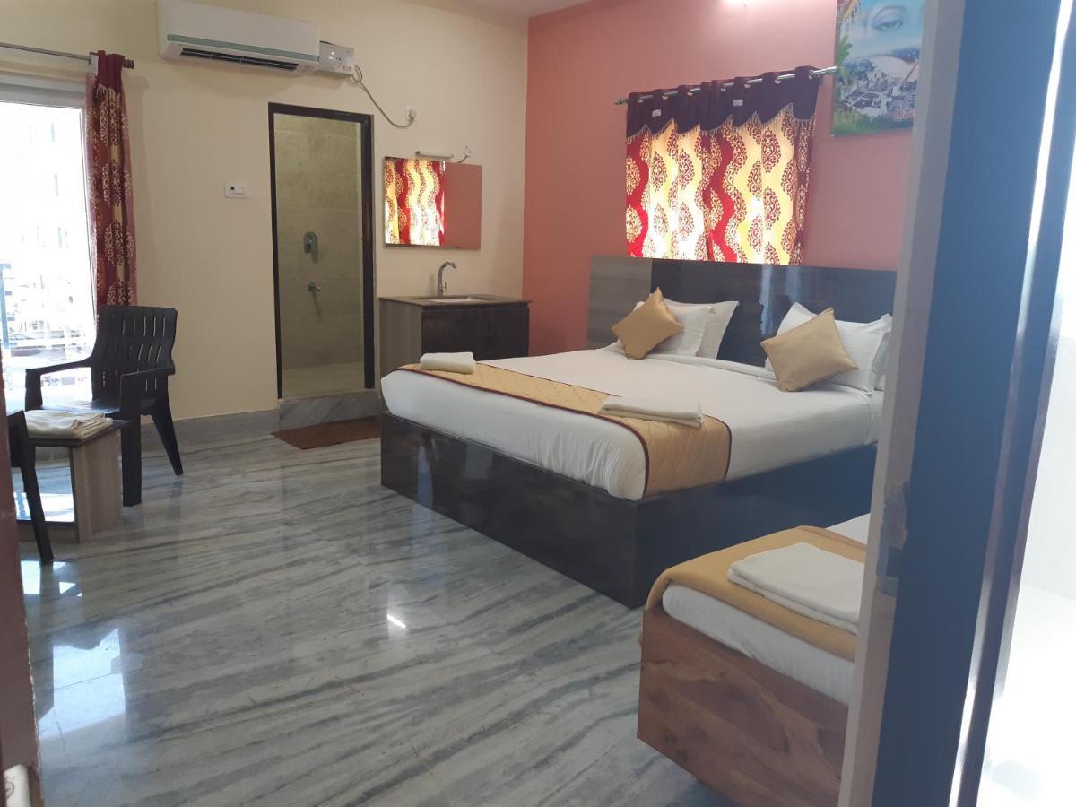 Devansh Bhanu Residency Dbr Srikalahasti Exterior photo