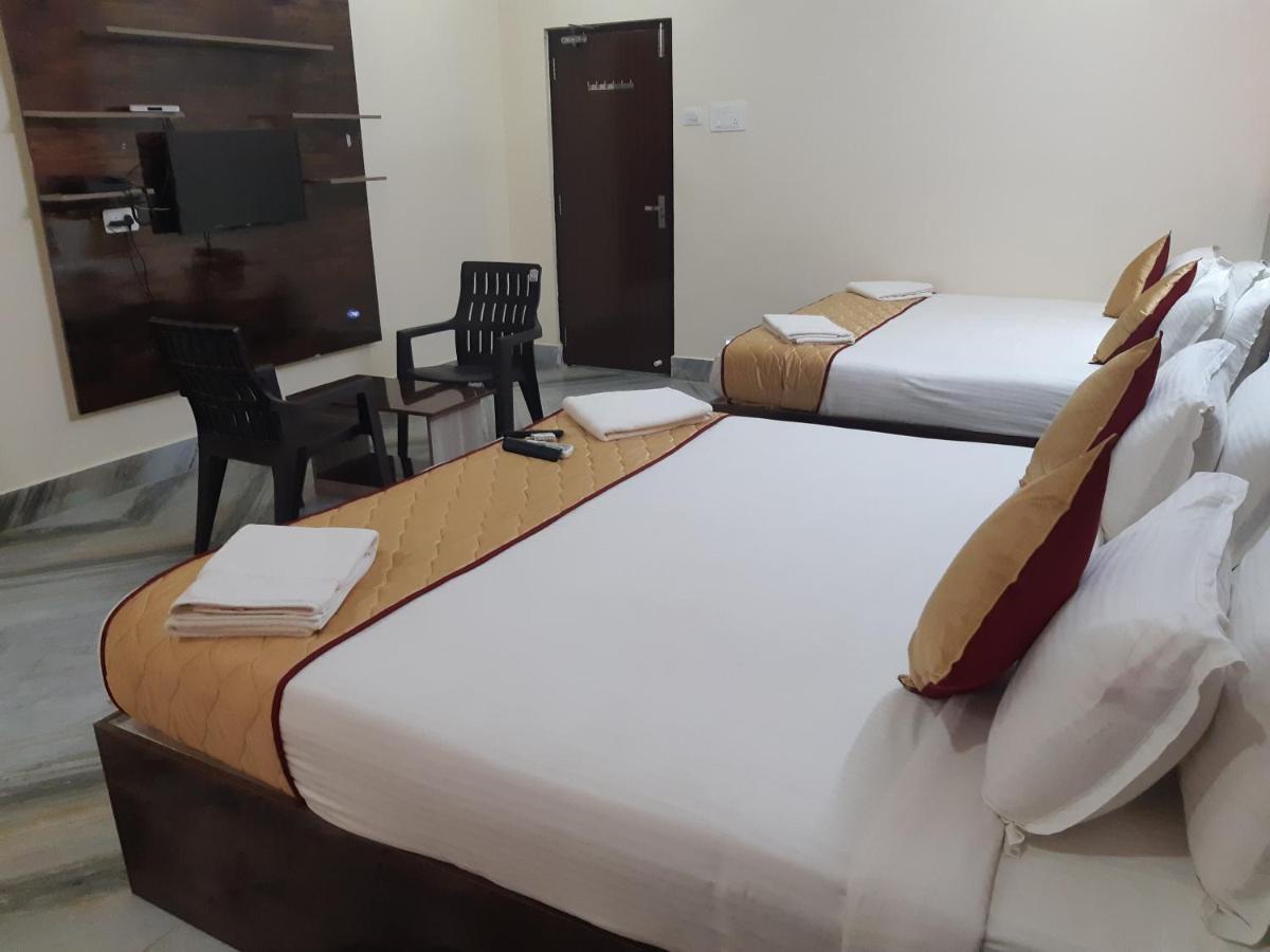 Devansh Bhanu Residency Dbr Srikalahasti Exterior photo