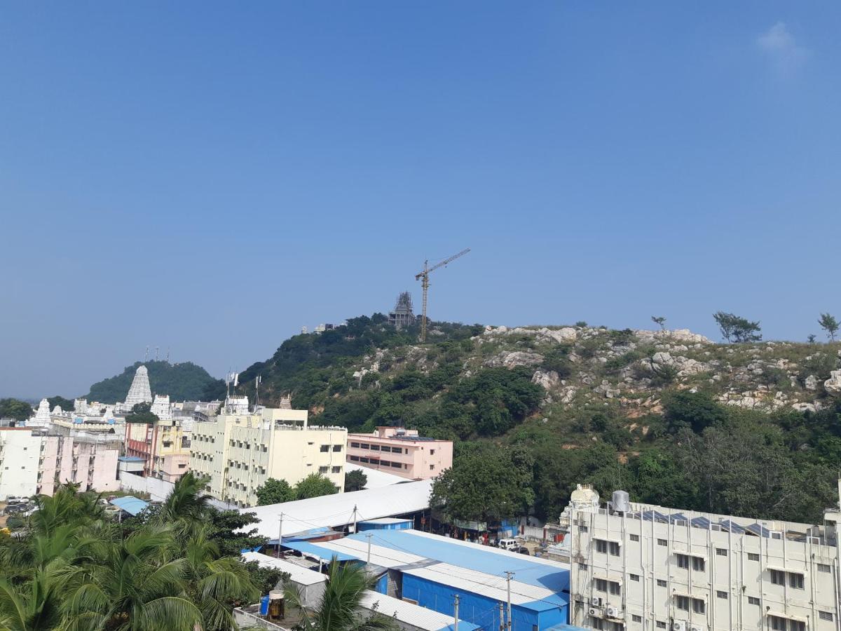 Devansh Bhanu Residency Dbr Srikalahasti Exterior photo