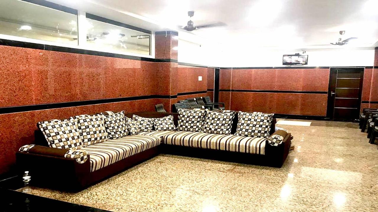 Devansh Bhanu Residency Dbr Srikalahasti Exterior photo